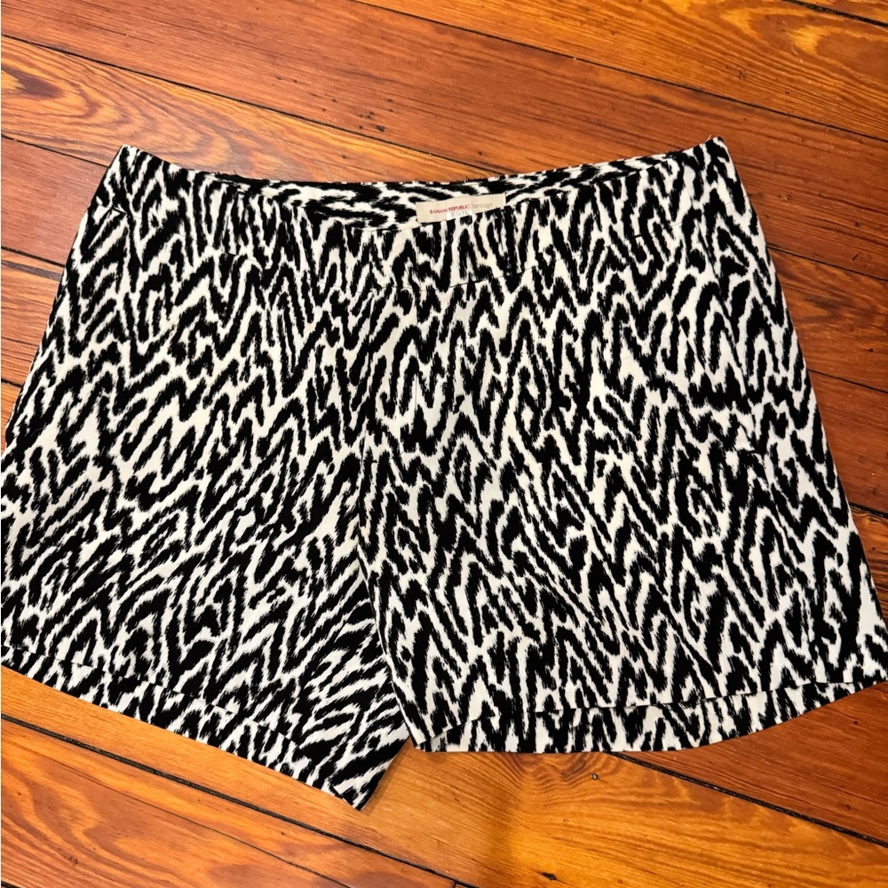 Banana Republic Black and White Patterned High Waist Shorts